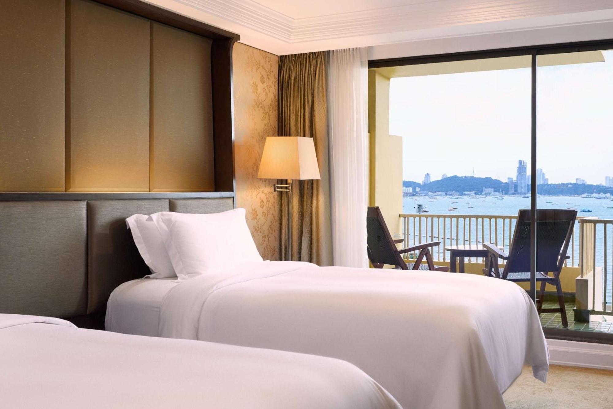 אתר נופש Dusit Thani 5*