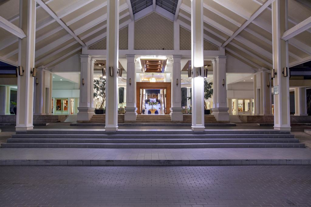 Dusit Thani אתר נופש